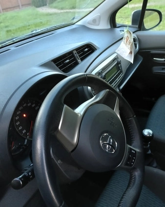 Toyota Yaris cena 32000 przebieg: 170000, rok produkcji 2011 z Sokółka małe 254